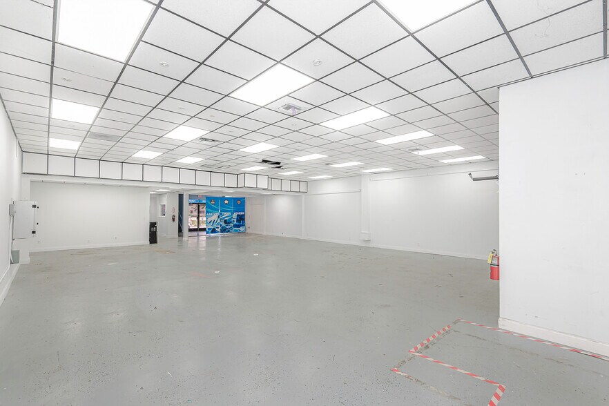 More Photos Of 3650 Coral Ridge Dr, Coral Springs Light Manufacturing For Sale