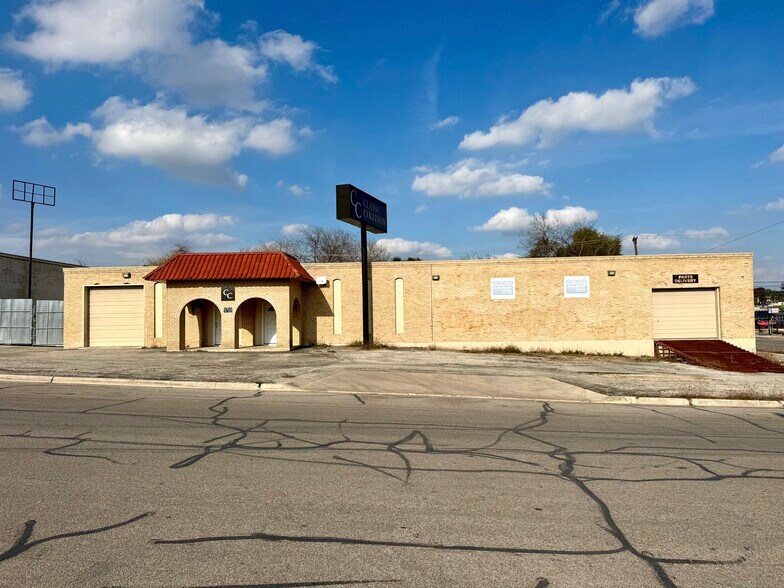 Primary Photo Of 5703 Kenwick St, San Antonio Warehouse For Lease