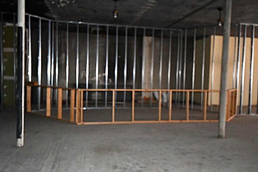 More Photos Of 544-546 S 4th St, Louisville Storefront For Sale