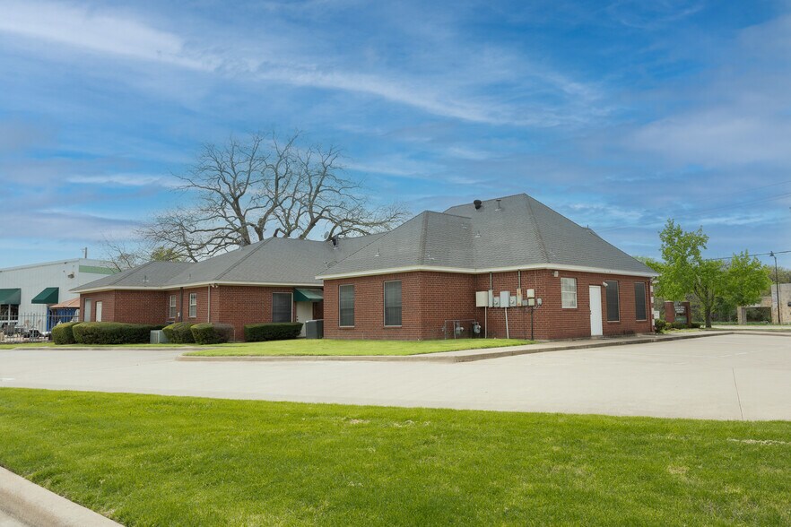 More Photos Of 6407 Colleyville Blvd, Colleyville Medical For Lease