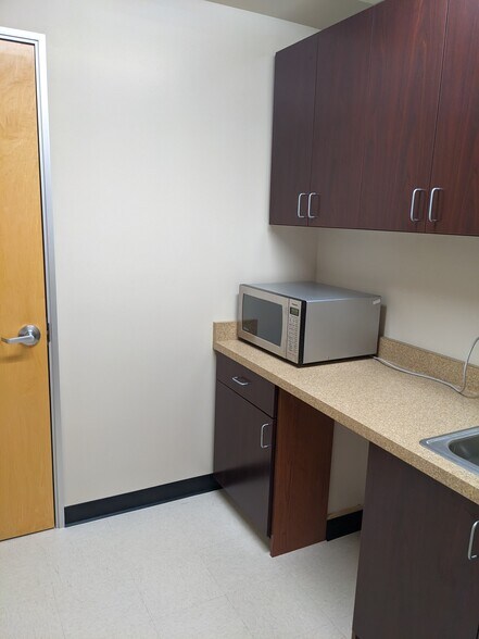 More Photos Of 435 Boulder Ct, Pleasanton Office For Sale