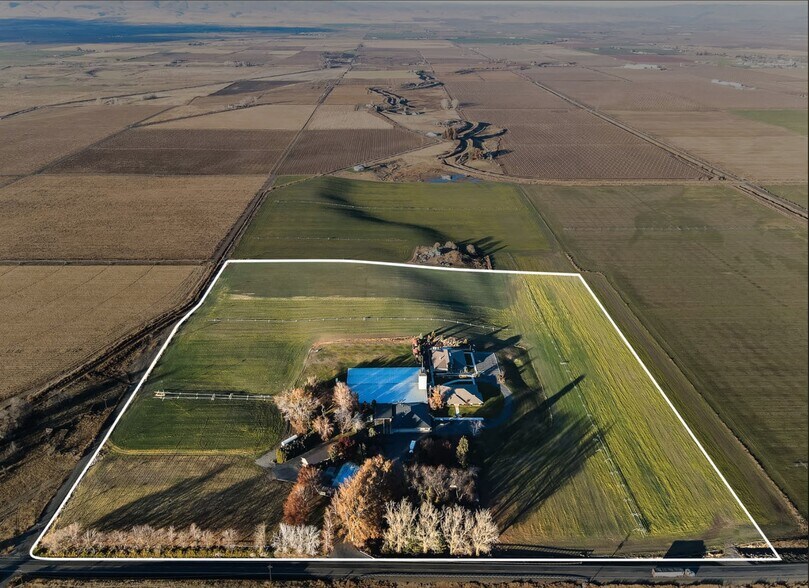 More Photos Of 11793 Fort Rd, White Swan Manufacturing For Sale