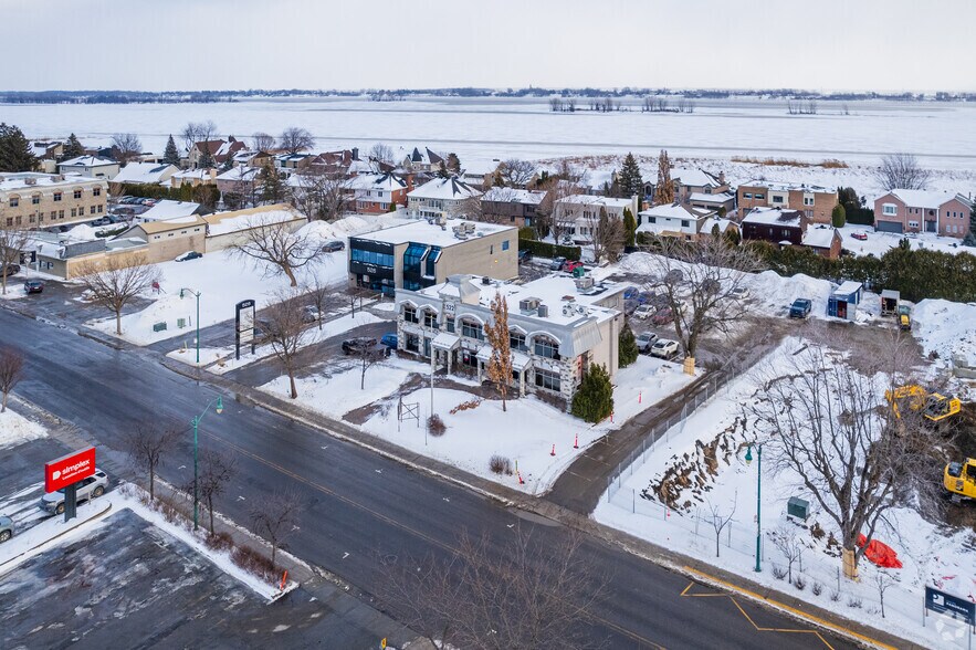 More Photos Of 522 Rue Notre-Dame, Repentigny Office For Lease