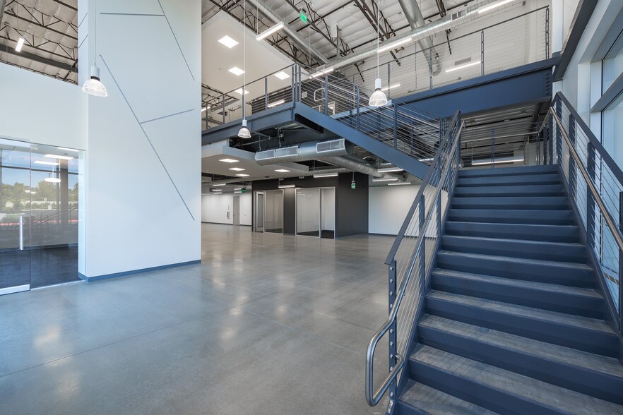 More Photos Of 2882 Whiptail Loop E, Carlsbad Warehouse For Sale