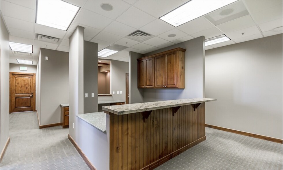 More Photos Of 4465 S 900 E, Millcreek Medical For Lease