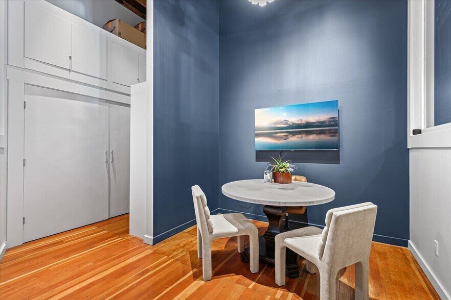 More Photos Of 145 E Main St, Ashland Restaurant For Sale