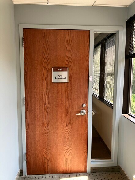 More Photos Of 3200 Tower Oaks Blvd, Rockville Medical For Sale