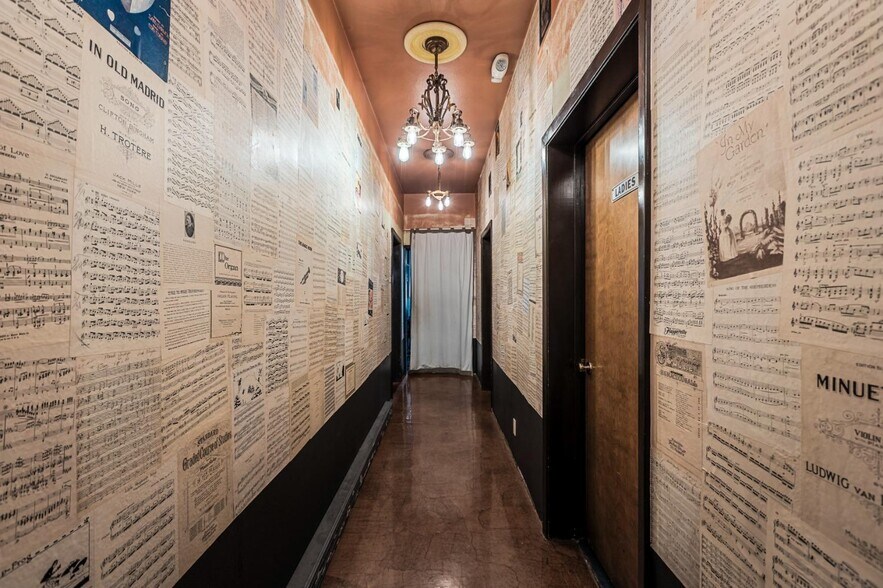 More Photos Of 535 Mill St, Grass Valley Restaurant For Sale