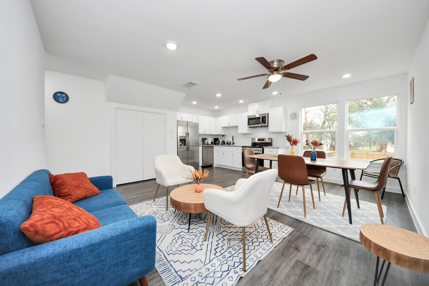 More Photos Of , Houston Multifamily For Sale