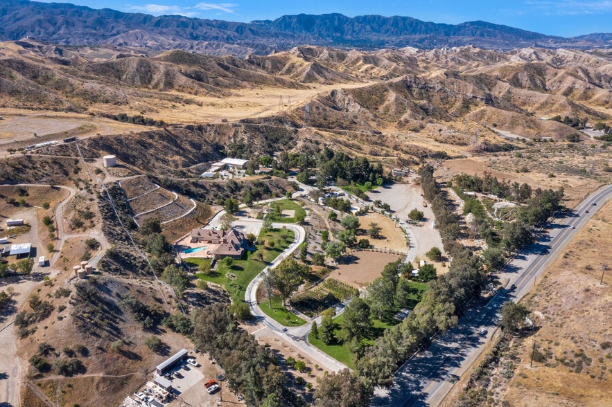 Primary Photo Of 15142 Sierra Hwy, Santa Clarita Land For Sale