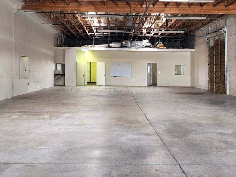 More Photos Of 49 S Sycamore St, Mesa Unknown For Lease