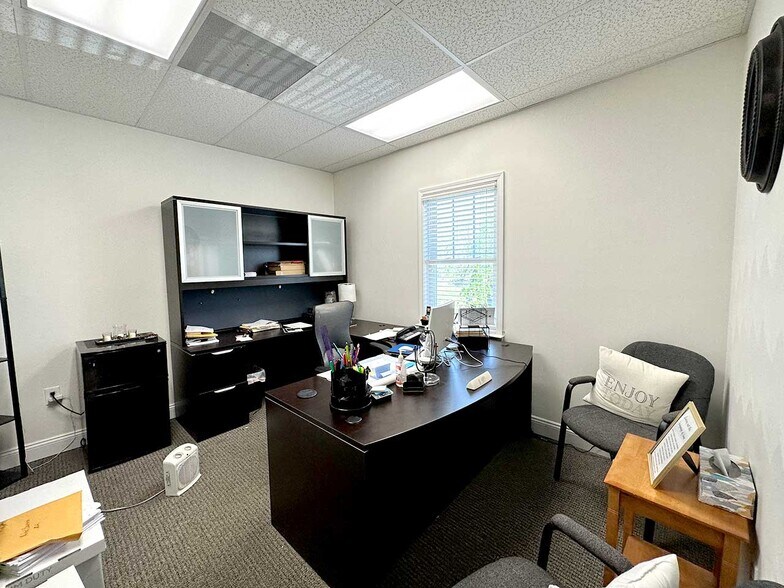 More Photos Of 1120 By Pass Rd, Vinton Medical For Sale