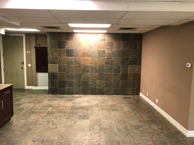 More Photos Of 104 - 138 Se, Calgary, Ab Av, Calgary Apartments For Sale