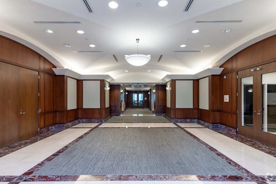 More Photos Of 13777 Ballantyne Corporate Pl, Charlotte Office For Lease
