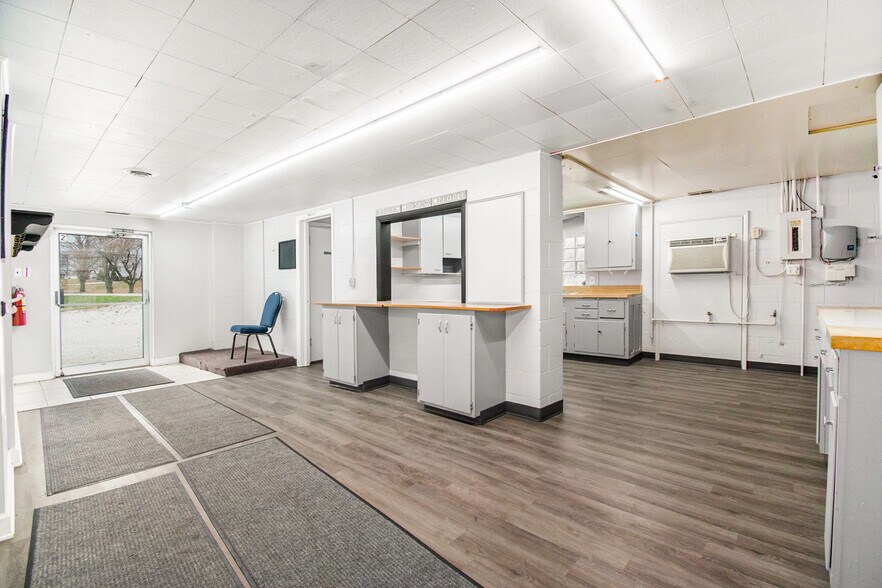 More Photos Of 1002 IN-114, North Manchester Religious Facility For Sale