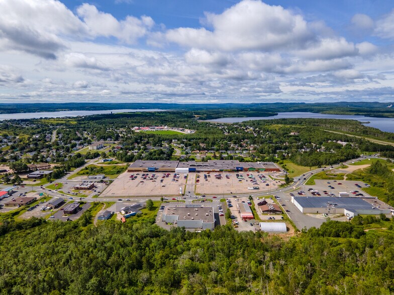 More Photos Of 116 King St, Cape Breton Freestanding For Lease