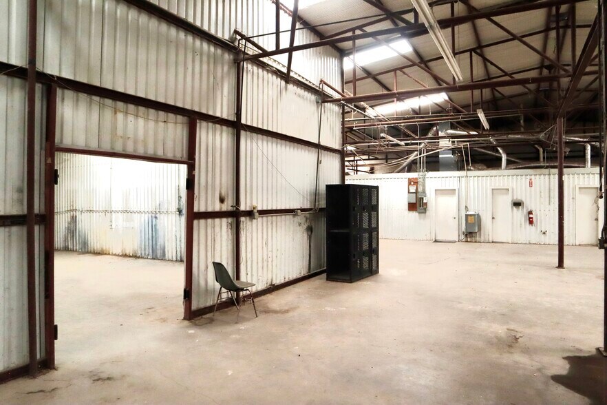 More Photos Of 3224 Industrial Dr, Wichita Falls Manufacturing For Lease