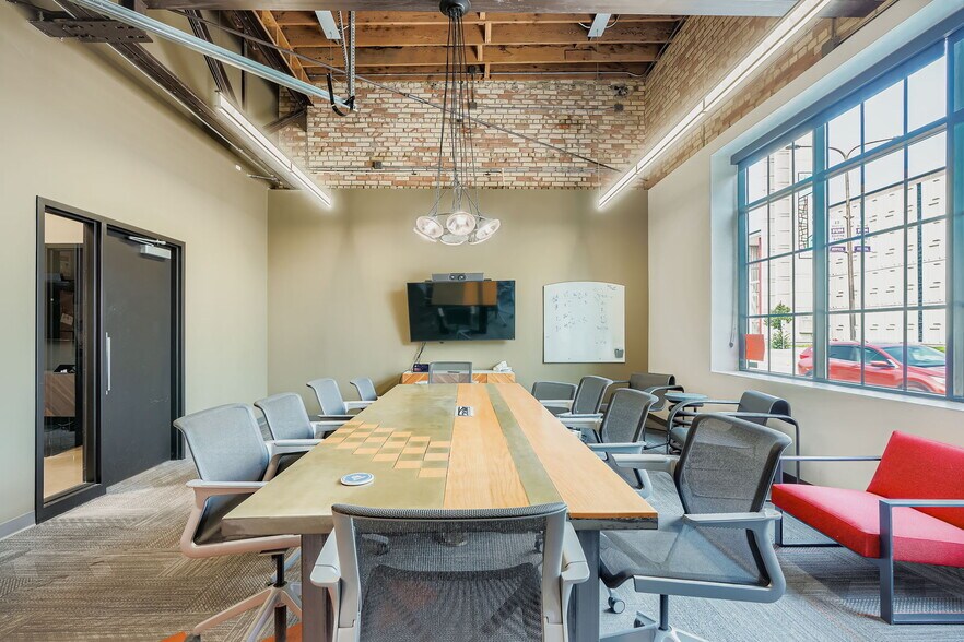 More Photos Of 571 Snelling Ave N, Saint Paul Office For Sale