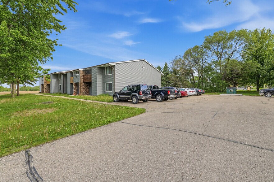 More Photos Of 228 Enterprise St, Stockbridge Apartments For Sale