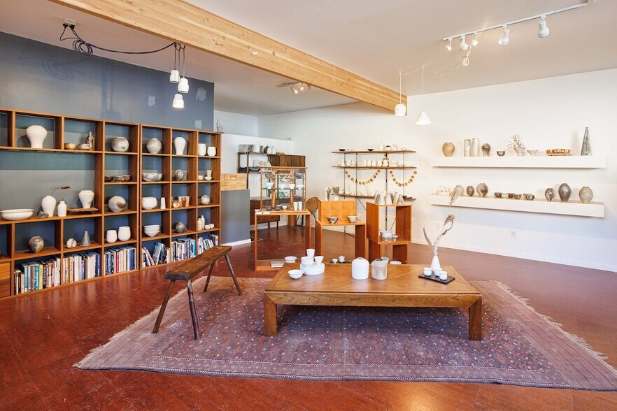 More Photos Of 3425 SE Yamhill St, Portland Loft Creative Space For Sale