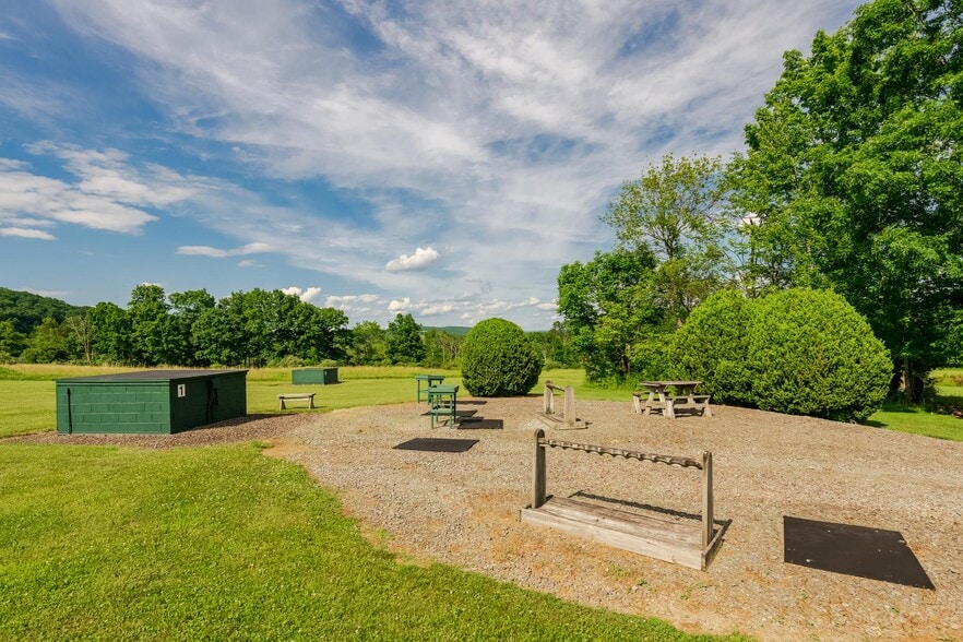 More Photos Of 175 Decoverly Lane, Falls Specialty For Sale