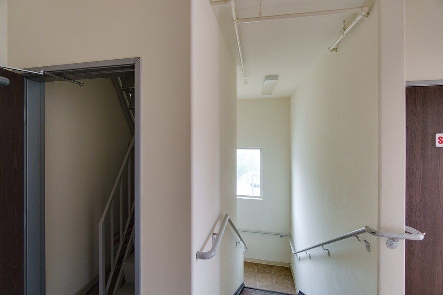 More Photos Of 3614 Pacific Coast Hwy, Torrance Storefront Retail Office For Lease
