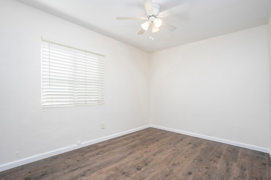 More Photos Of 4225-4227 Whittier St, San Diego Apartments For Sale