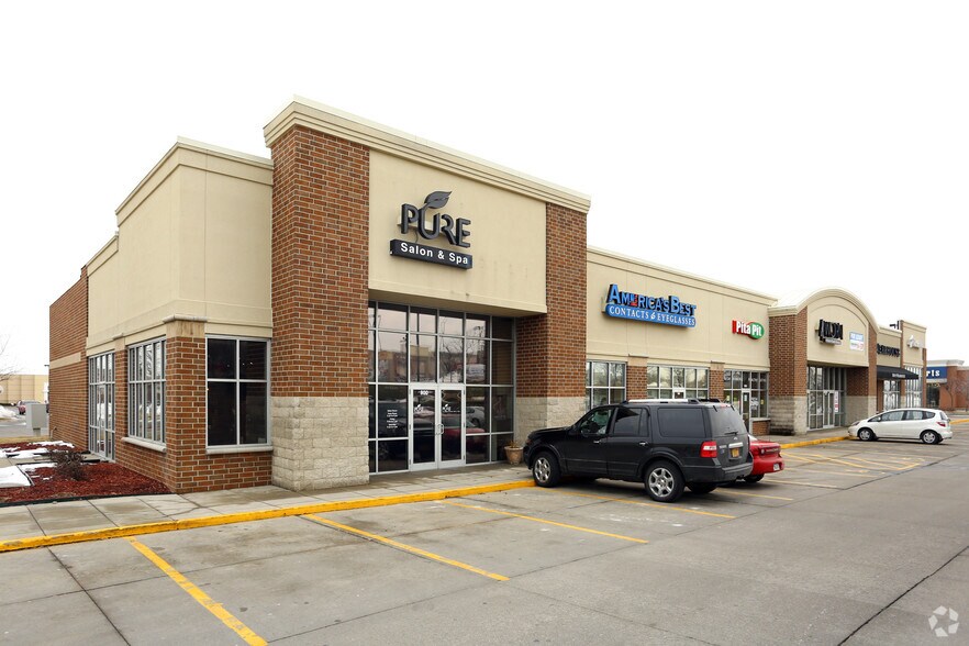 More Photos Of 1805 SE Delaware Ave, Ankeny General Retail For Lease