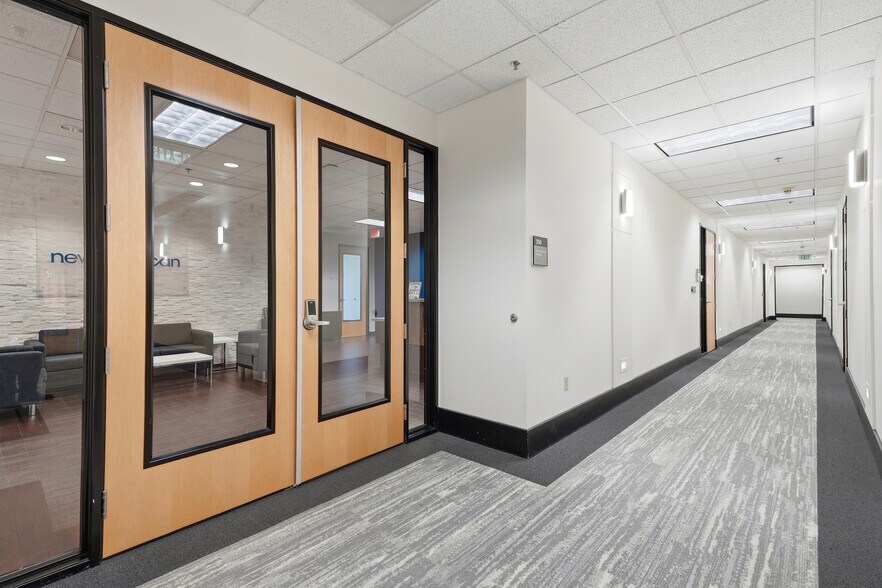 More Photos Of 12550 SE 93rd Ave, Clackamas Office For Lease