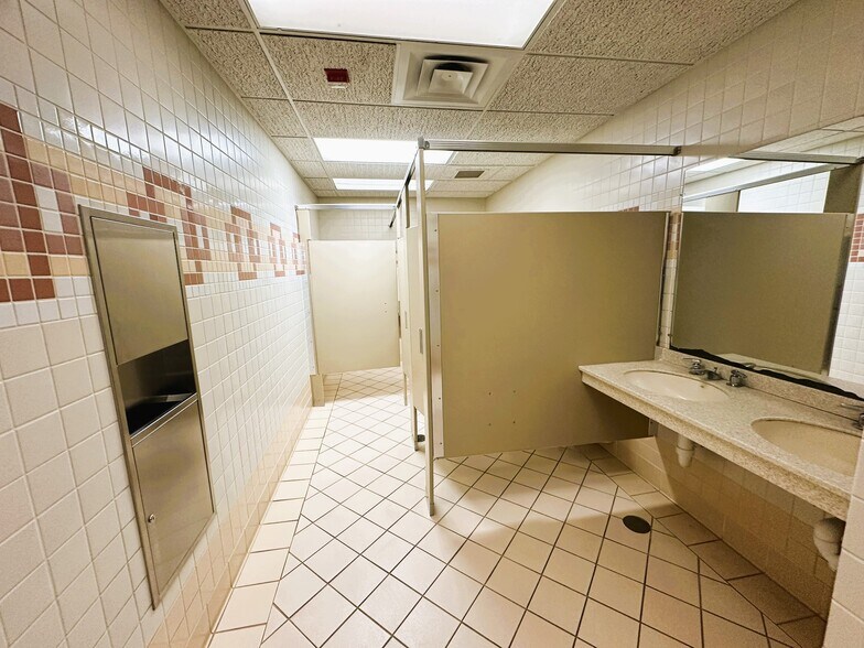 More Photos Of 120 Sunrise Ave, Honesdale Medical For Lease