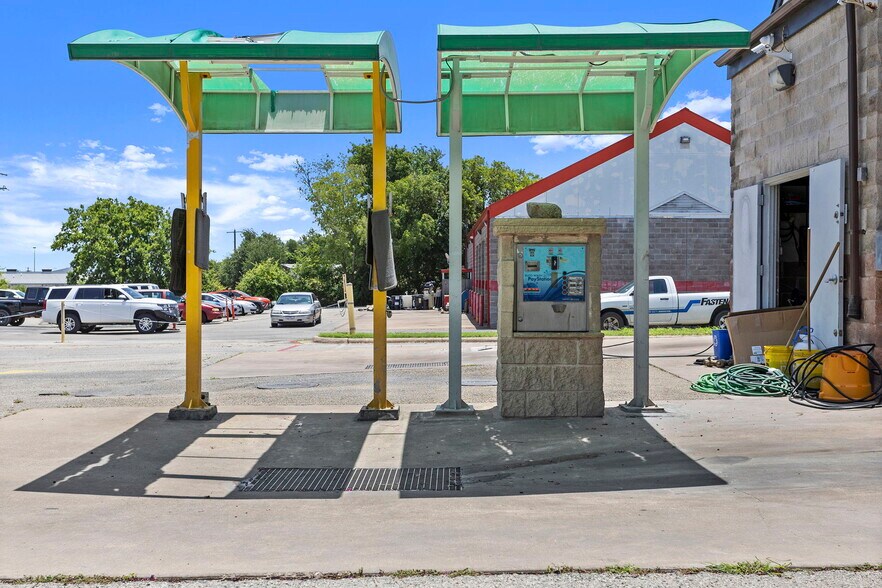 More Photos Of 2316 Pecan St W, Pflugerville Carwash For Sale