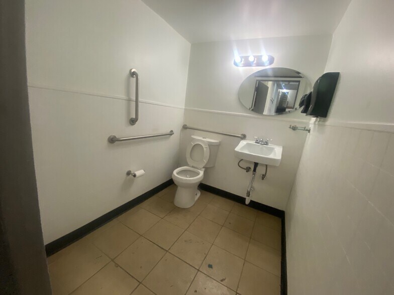 More Photos Of 117 14th St, Brooklyn Manufacturing For Sale