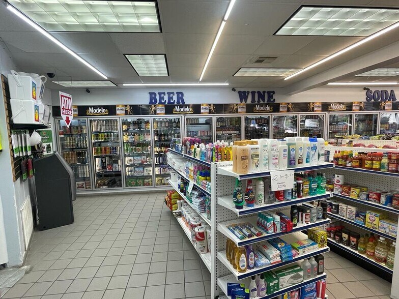 More Photos Of 5505 Highway Blvd, Katy Convenience Store For Sale