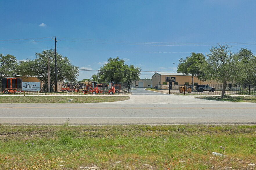 More Photos Of 3364 N Bagdad Rd, Leander Unknown For Lease