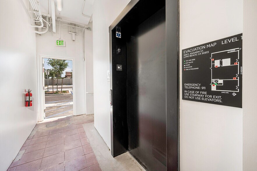 More Photos Of 622-628 E Anaheim St, Long Beach Storefront Retail Office For Sale