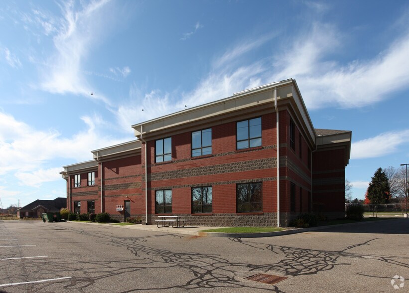 More Photos Of 4048 Dressler Rd NW, Canton Office For Lease