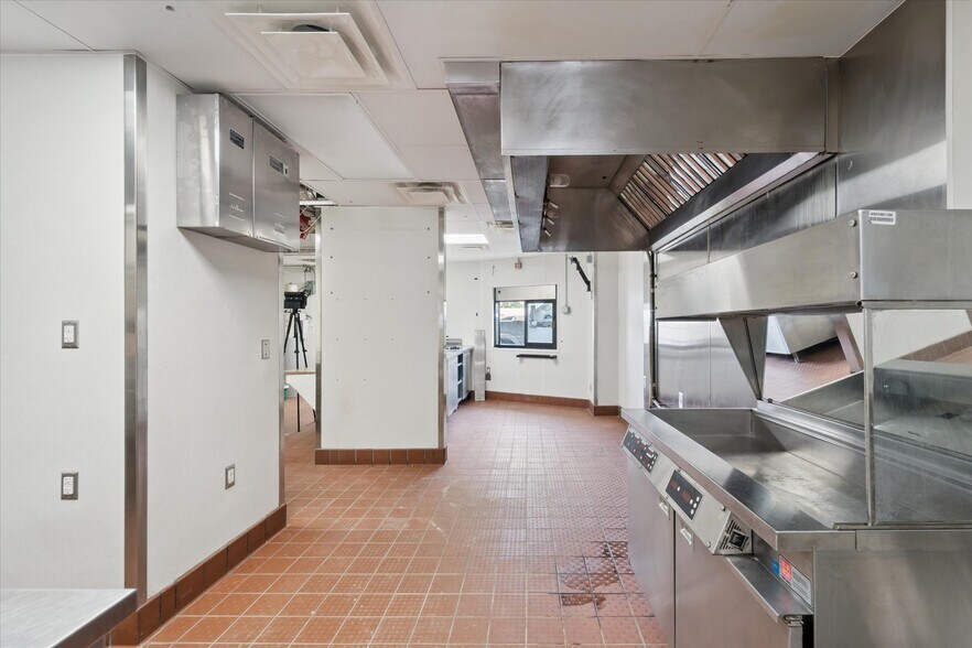 More Photos Of 1601 Butler Ave, Tybee Island Restaurant For Lease