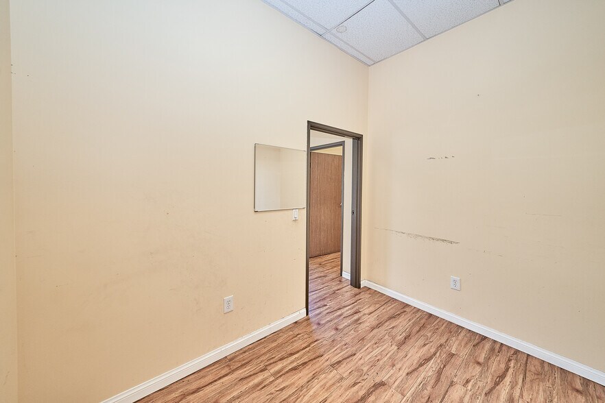More Photos Of 6242 Beach Blvd, Buena Park Fast Food For Lease