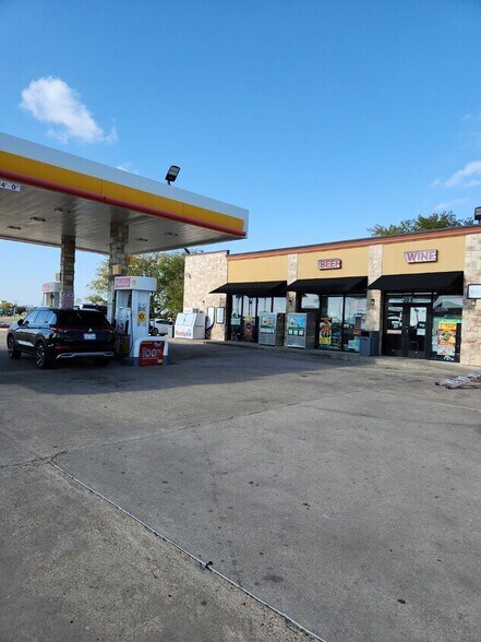 More Photos Of 301 E Interstate 20, Terrell Service Station For Sale
