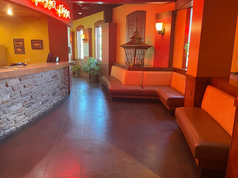 More Photos Of 2704 Walton Way, Marion Restaurant For Lease