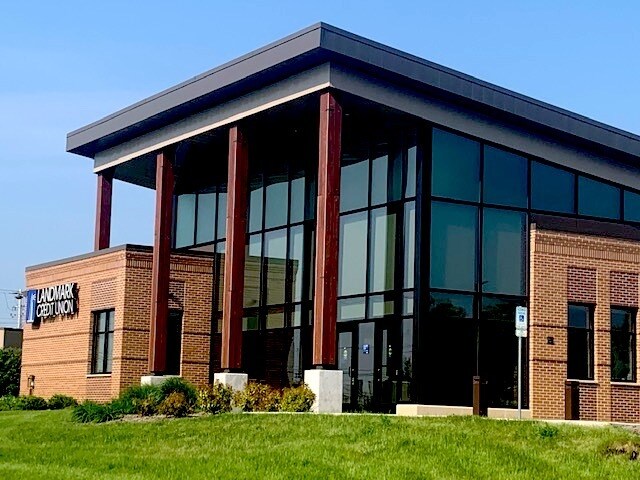 More Photos Of 2310 Fox Run, Waukesha Land For Lease