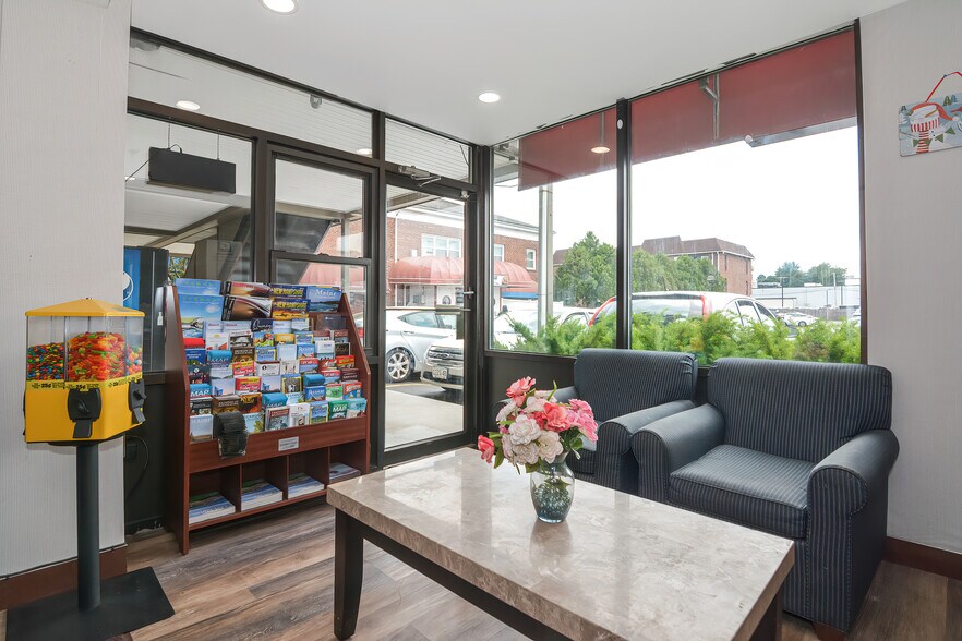 More Photos Of 1186 Worcester Rd, Framingham Hotel For Sale