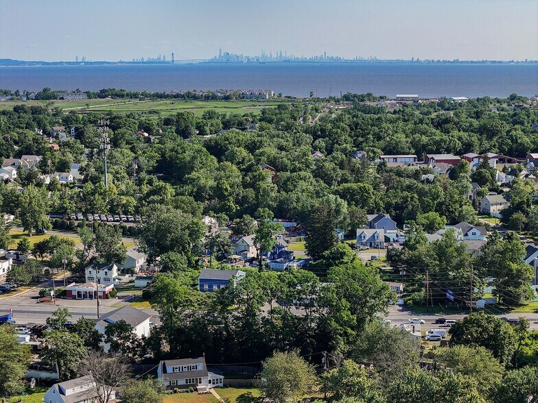 More Photos Of 560 NJ State Route 36, Belford Auto Repair For Sale