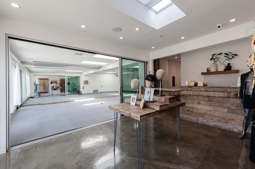 More Photos Of 3308 Highland Ave, Manhattan Beach Storefront Retail Office For Lease