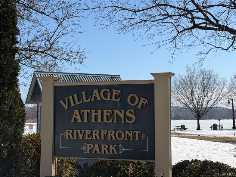 More Photos Of 8874 US Route 9W, Athens Office Residential For Sale