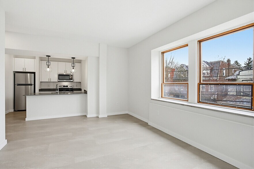 More Photos Of 250 College Ave, Lancaster Apartments For Lease