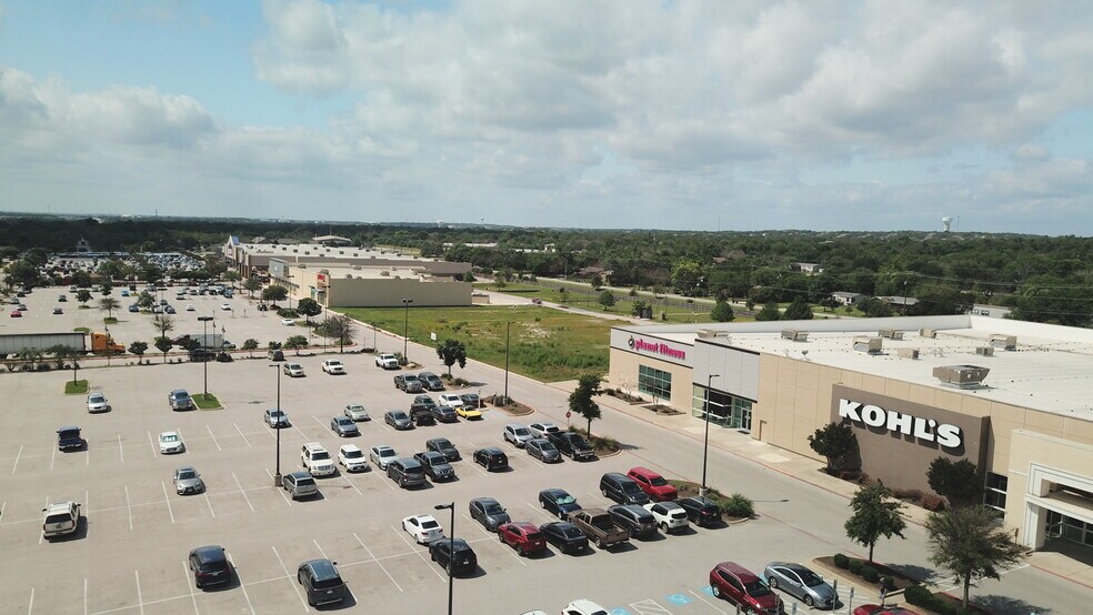 More Photos Of 1395 US Highway 183, Leander Unknown For Lease