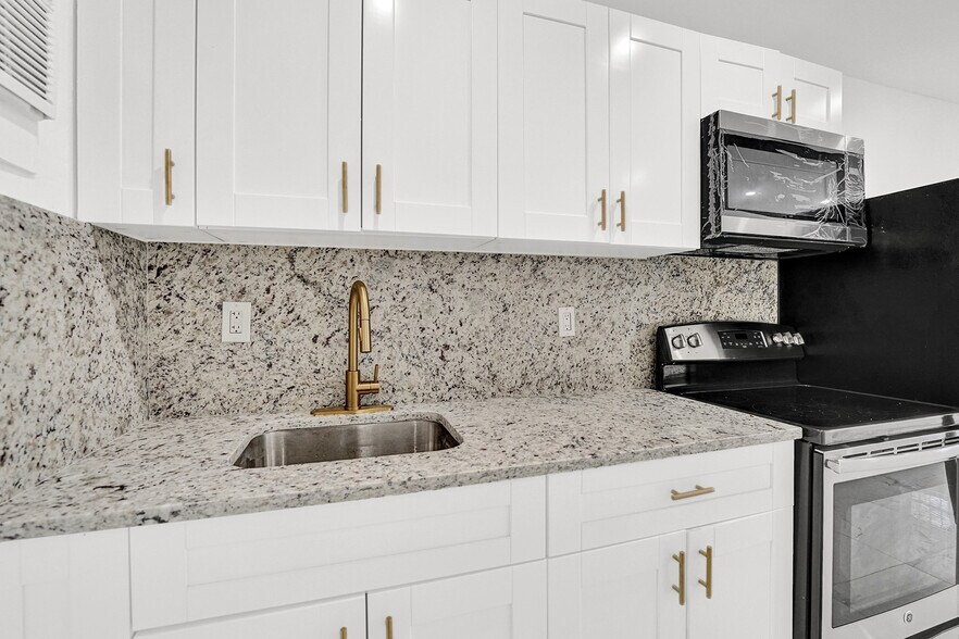 More Photos Of 5807 SW 25th St, West Park Apartments For Sale