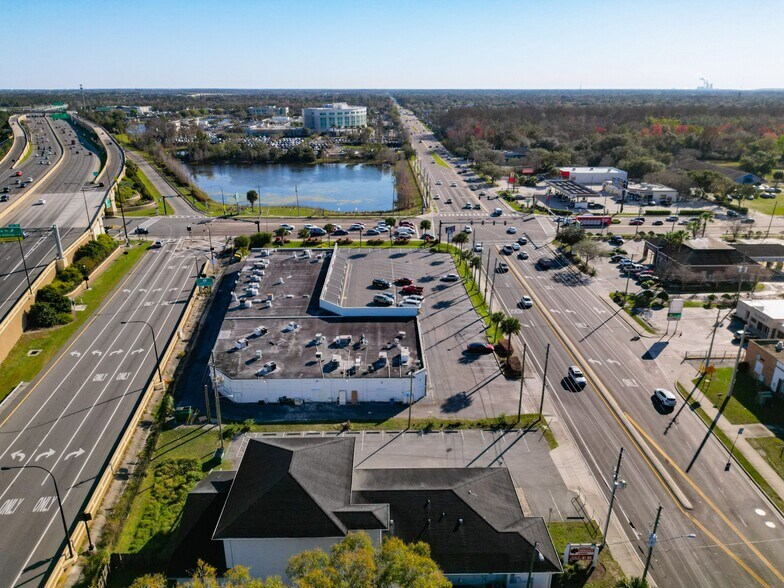 More Photos Of 7313 Lake Underhill Rd, Orlando Freestanding For Sale