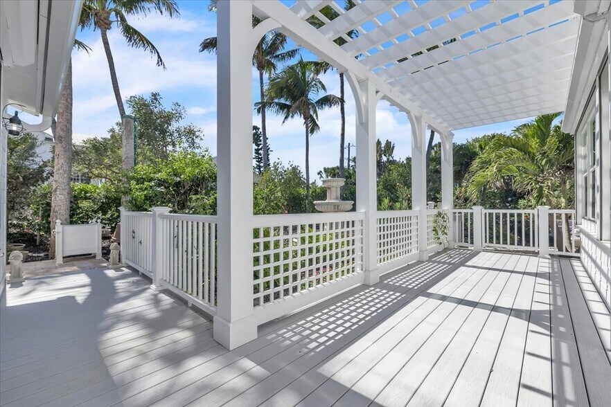 More Photos Of 8241 Main St, Bokeelia General Retail For Sale